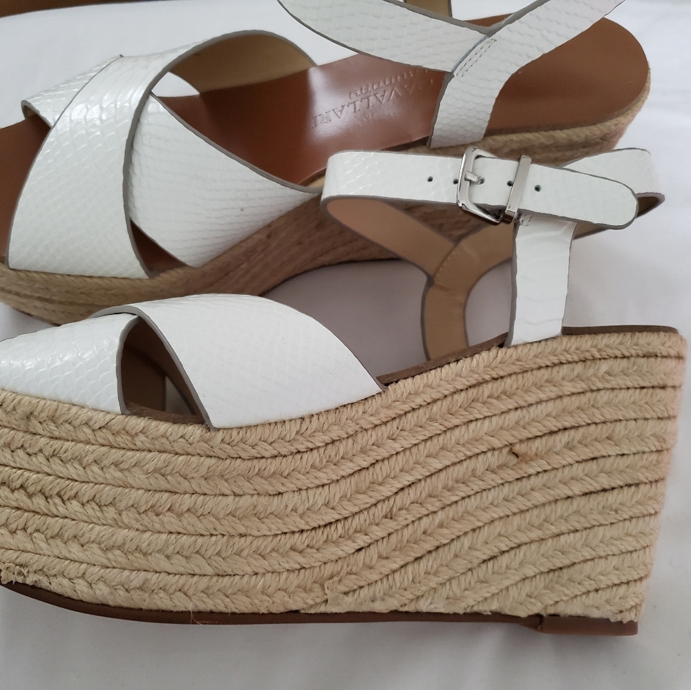 Shoes - Picture 2 of 6